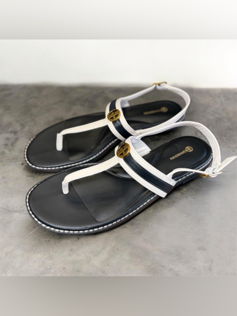 Giani Bernini/Nayelli Black & White Slingback Thong 10020645800, size 10M